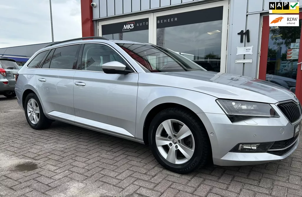Skoda Superb Combi 1.5 TSI ACT AUTOMAAT Navigatie/Camera