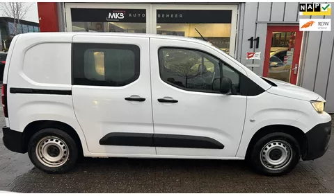 Peugeot Partner 1.2i Benzine 1eEigenaar/Navigatie