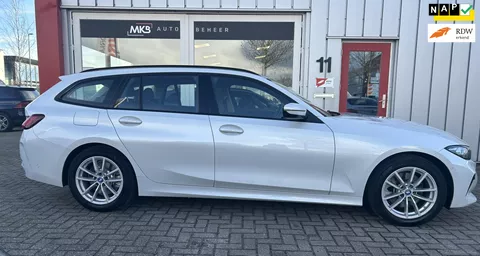 BMW 3-serie Touring 320E WideScreen/Leer/LED