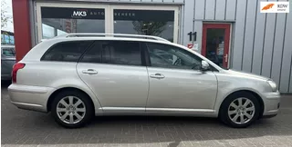 Toyota Avensis Wagon 1.8 VVTi Terra Carplay