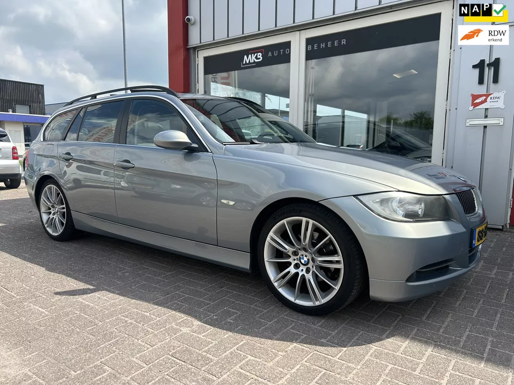 BMW 3-serie Touring 325i High Executive Leer/Panodak