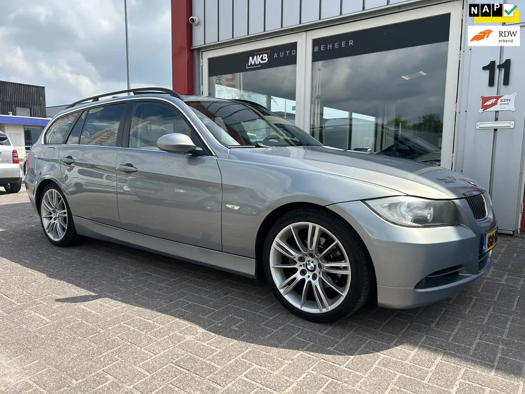 BMW 3-serie Touring 325i High Executive Leer/Panodak